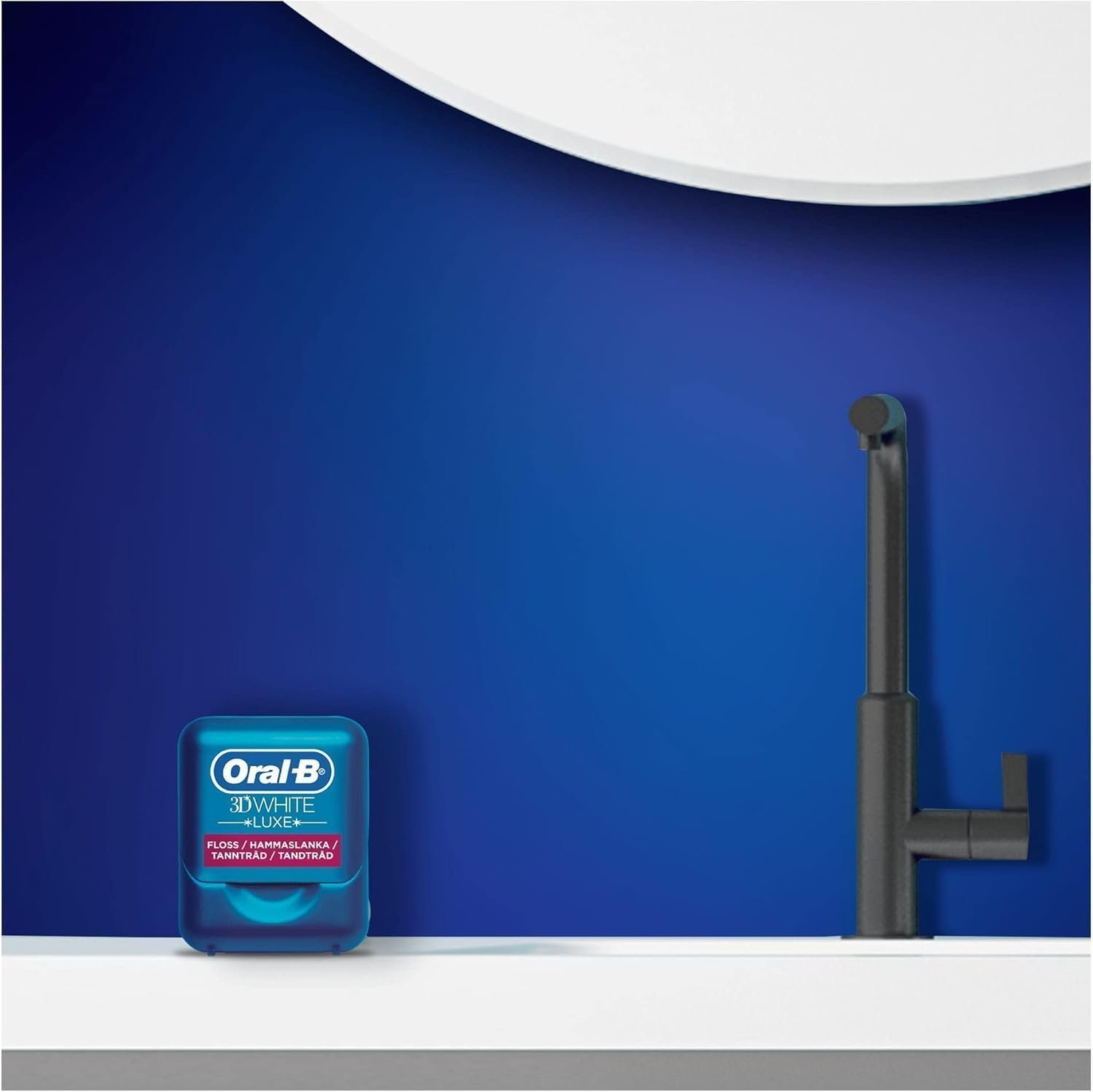 Oral-B 3DWhite Luxe - Dental Floss, Radiant Mint, 35 Metres - Image 3